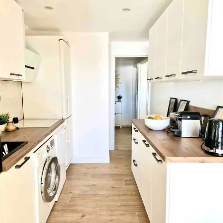 Apartment Beau 65 M2 En Front De A St Raphael - Piscine