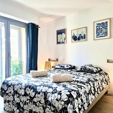 Beau 65 M2 En Front De A St Raphael - Piscine Apartment